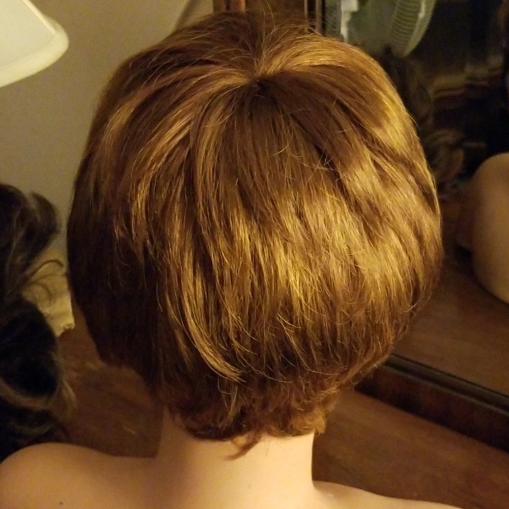 Wig - Picture 2 of 2